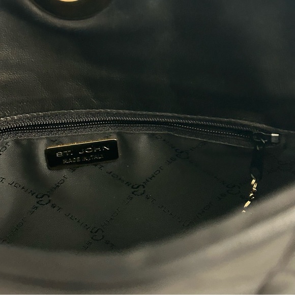 St. John Black Quilted Leather Shoulder Bag - Picture 9 of 15